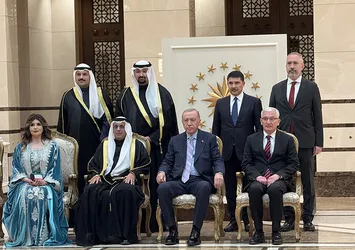 Başkan Erdoğan'a 3 ülkenin büyükelçisinden güven mektubu
