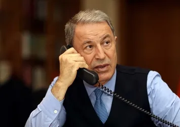 Milli Savunma Bakanı Hulusi Akar İtalya Savunma Bakanı Guido Crosetto ile görüştü: "İş birliğini geliştirmeye hazırız"