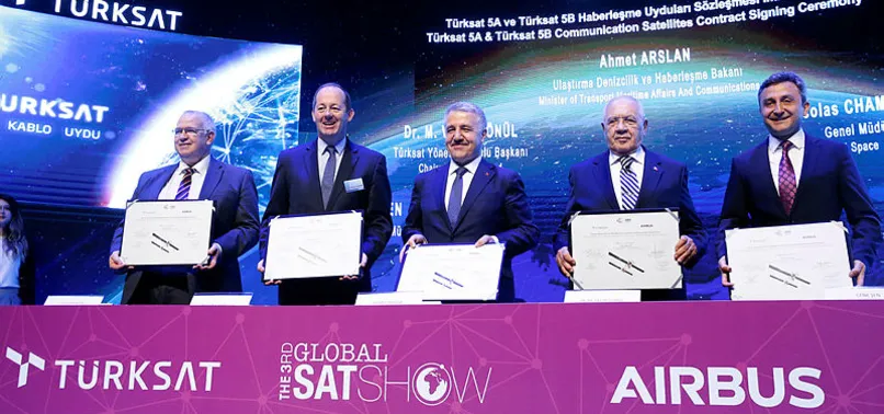 Türksat 5a ve 5b sözleşmesi imzalandı
