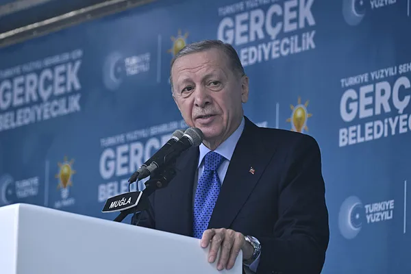 ak-parti-mugla-mitingi-baskan-erdogandan-onemli-aciklamalar-31-martta-milli-irade-bayramini-ilan-edecegiz-1709473864094.jpeg