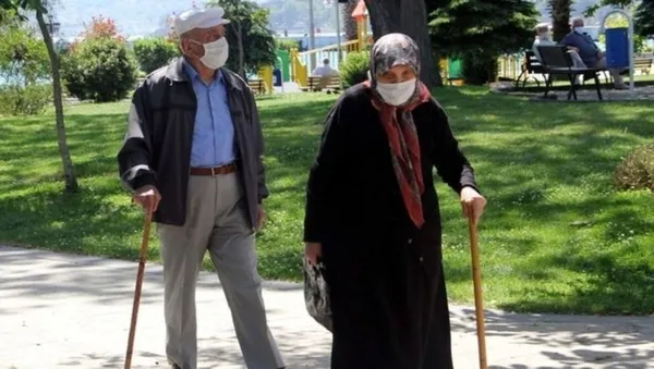 Kısmi kapanma döneminin ilk sokağa çıkma kısıtlaması başladı! Hangi saatlerde kısıtlama olacak? Kimler muaf tutulacak?