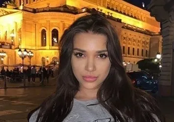 Ünlü şarkıcı Rafet El Roman’ın kızı Su El Roman’ın paylaşımları sosyal medyada dikkat çekti! Estetikle başka biri oldu