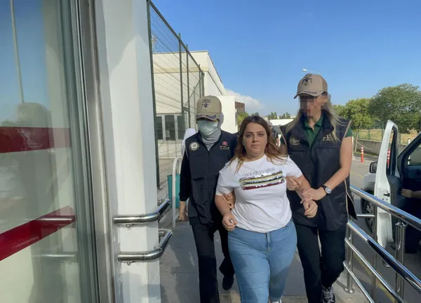 CHP’li Seyhan Belediyesi’ne ’PKK’ operasyonu