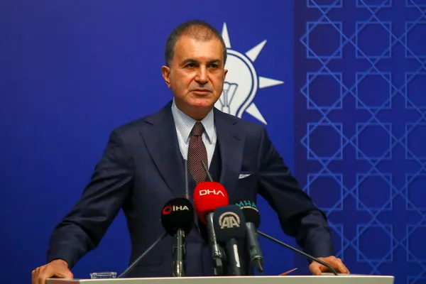 omer-celik-izmirde-genclere-seslendi-bu-guzel-ulkeyi-kilicdaroglu-gibi-diktatorluk-heveslilerine-asla-birakmay-1694279467555.jpg Ömer Çelik, İzmir'de gençlere seslendi: Bu güzel ülkeyi Kılıçdaroğlu gibi diktatörlük heveslilerine asla bırakmayacağız - 4