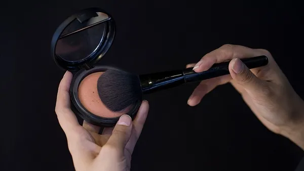 Yüzlerce kozmetik ürünü uygunsuz çıktı! Bakanlık liste paylaştı I İşte o markalar