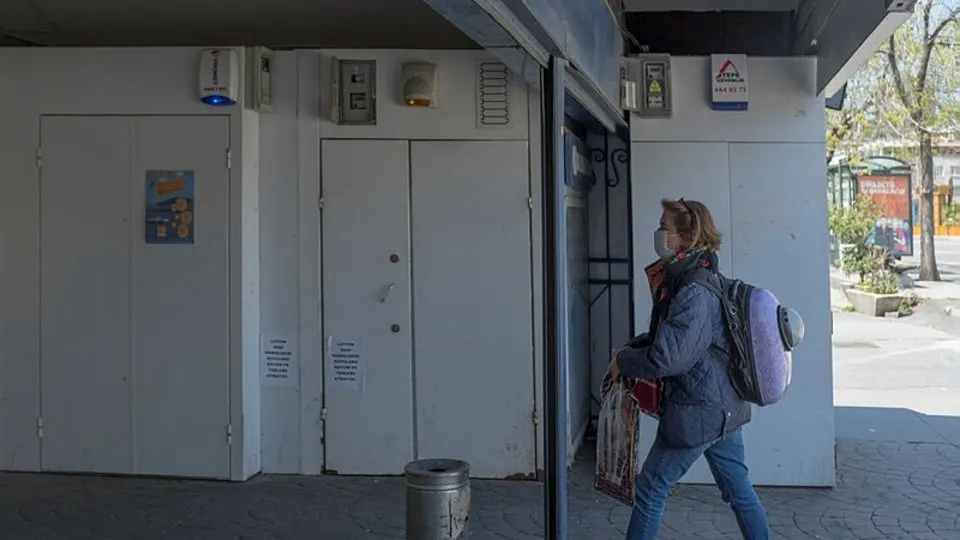 Adalar’a giriş ve çıkışlara 1 ay süreyle kısıtlama geldi! Vatandaşlar böyle gitti