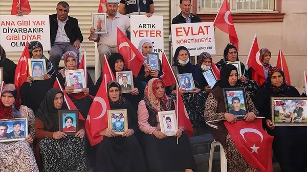 kyk-ogrenci-burs-ve-kredilerinde-2023-rakamlari-belli-oldu-baskan-erdogandan-genclere-mujde-basarili-ogrenciye-1670865089201.jpg