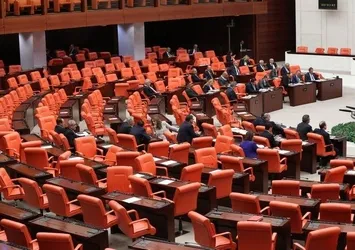 Son dakika: MHP'den seçim yasası taslağında ittifaklar için baraj önerisi!