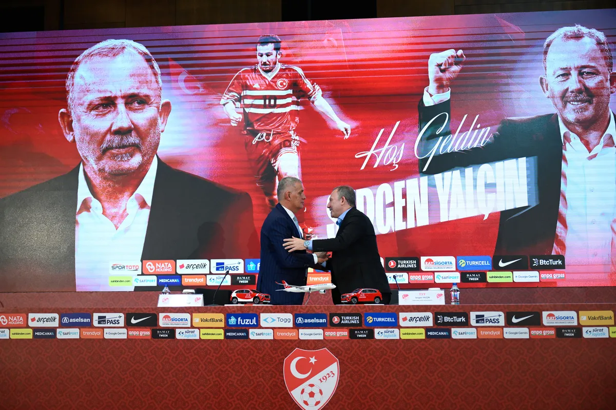 A Milli Futbol Takımı Teknik Direktörü Sergen Yalçın'ın ekibi belli oldu: Listede hangi isimler var? - 2