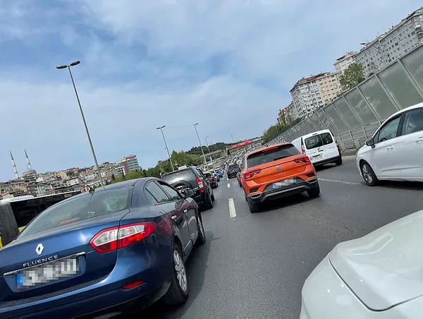 İstanbul'da trafik kilitlendi! Yüzde 70'e ulaştı - 5