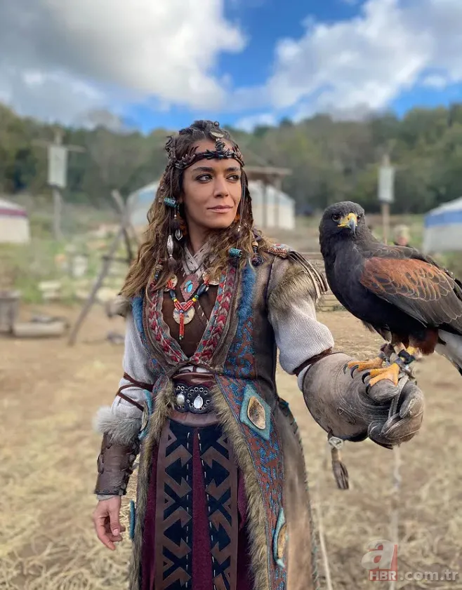 Destan’ın Çolpan Hatun’u İpek Karapınar herkesi şaşırttı! Sevgilisi bakın kim çıktı 1