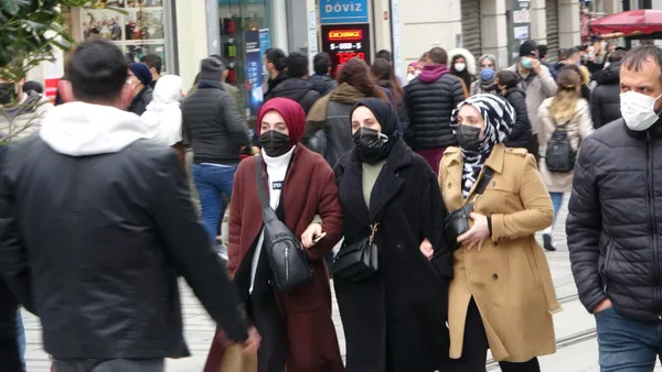 Koronavirüs vaka sayısı arttı yeni kısıtlama haberleri geldi! Çocuk parkları ve otoparklar kapatıldı - 12