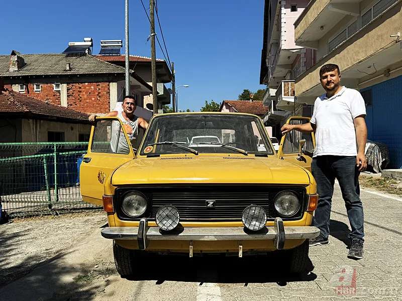 Yıllar sonra garajdan arabasını çıkardı! Görenler hayran kalıyor | Tam 15 bin euro… 9