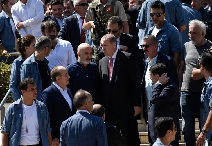 Cumhurbaşkanı Erdoğan’a çift makam araçlı koruma