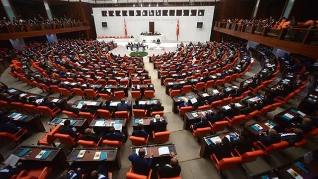 tbmm-baskani-kurtulmustan-yeni-anayasa-mesaji-normallesme-calismalara-katki-saglar-1715427623183.jpg TBMM Başkanı Kurtulmuş'tan yeni anayasa mesajı: Normalleşme çalışmalara katkı sağlar - 7