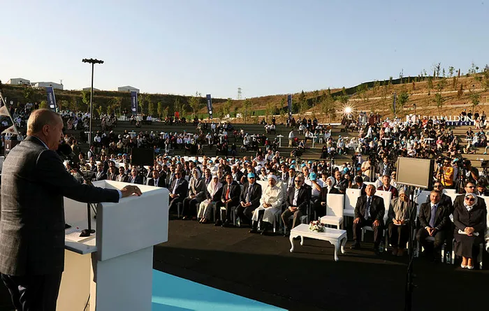 baskan-erdogan-ekonomik-istikrar-mucadelesini-zaferle-sonuclandiracagiz-1658682557184.jpg Başkan Erdoğan: Ekonomik istikrar mücadelesini zaferle sonuçlandıracağız - 1