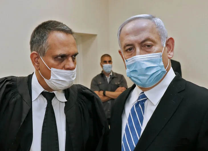 davaya-katilmama-talebi-reddedilmisti-netanyahu-hakim-karsisinda-1590329547677.jpg Davaya katılmama talebi reddedilmişti! Netanyahu hakim karşısında - 2