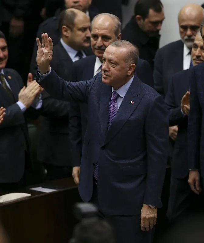 Başkan Erdoğan partilileri selamladı! O anlar böyle görüntülendi...