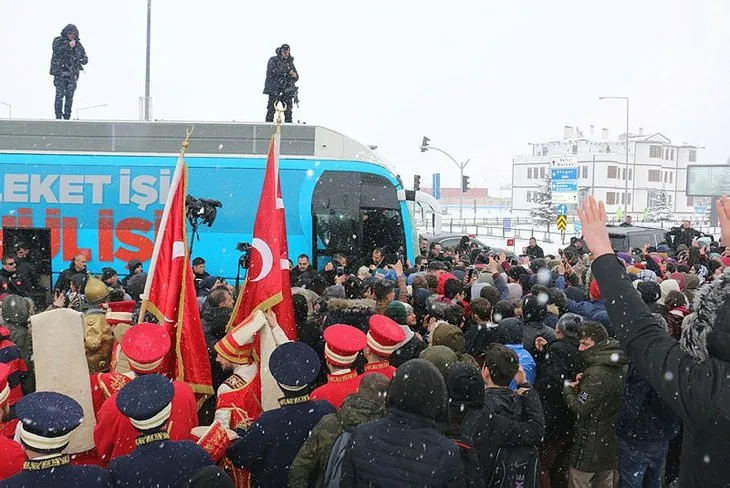 Başkan Erdoğan'a Erzurum'da sıcak karşılama