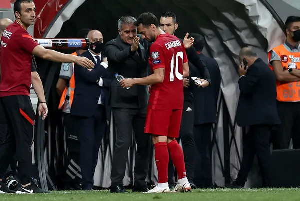 Türkiye - Karadağ maçı sonrasında Vodafone Park’ta Şenol Güneş istifa sesleri