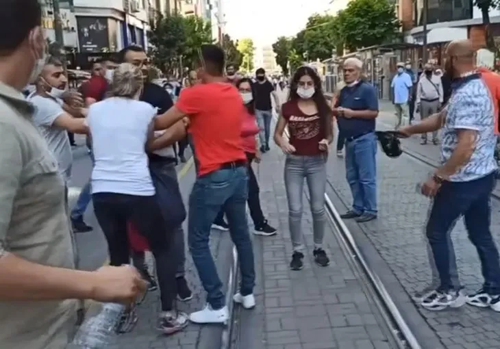 Yeşilçam'da akıllara kazınan sahne gerçek oldu: Tükür babanın yüzüne