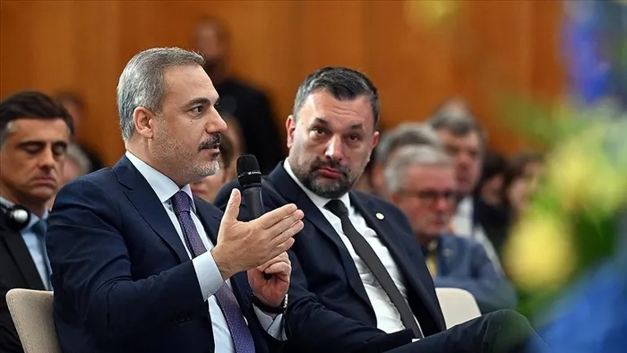 avrupa-birliginden-turkiye-adimi-bakan-fidan-bruksele-gidiyor-1724832920324.jpg Avrupa Birliği'nden Türkiye adımı! Bakan Fidan Brüksel'e gidiyor... - 1