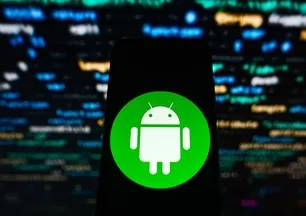 Android 17 ilk kez görüntülendi! Yeni arayüz, bulanıklık efekti ve daha fazlası…