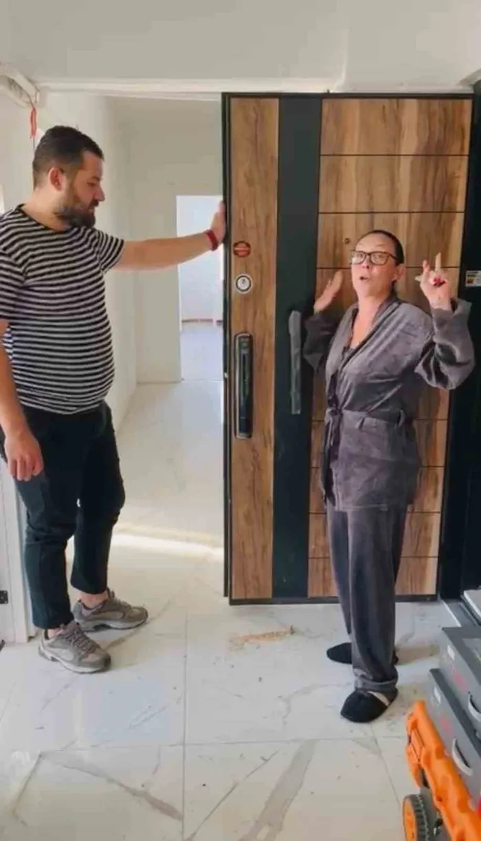 unlu-sanatci-gullu-hayatini-kaybetti-son-goruntusu-ortaya-cikti-1758875997050.jpg İşte Güllü'nün son görüntüleri / Kaynak: İHA