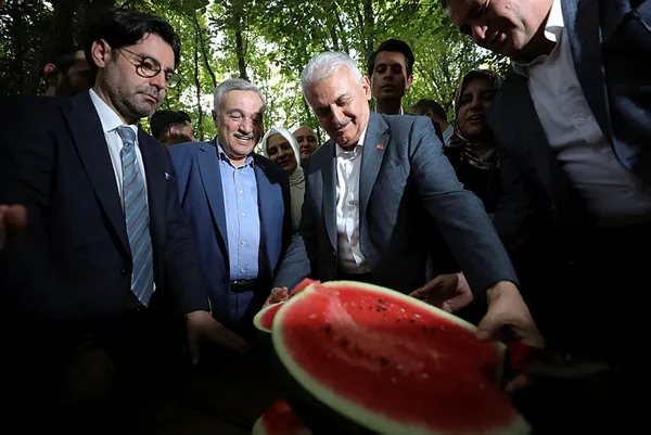 Binali Yıldırım: Ekrem İmamoğlu’nun yerinde olsam Ordu Valisi’nden özür dilerim