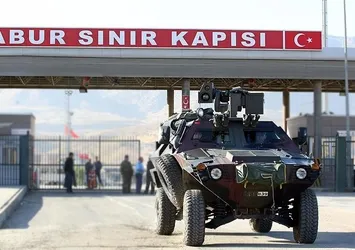 Silopi'de 1'i çocuk 4 PKK'lı teslim oldu