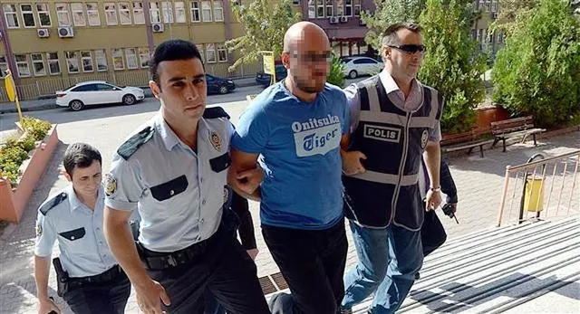 Karabük'te kasiyer soyguncunun elinden silahı alıp... - 1