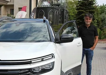 Sıfır araç aldı başına gelmeyen kalmadı! 20 aydır muhatap bulamıyor