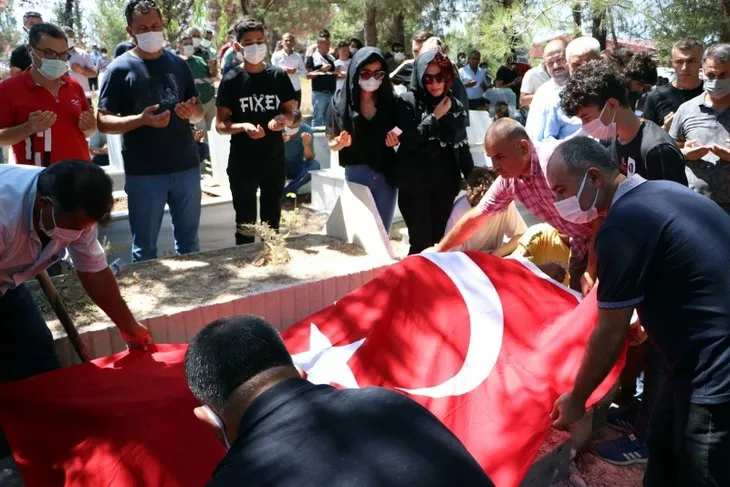 Vahşice öldürülen Azra Gülendam Haytaoğlu'na acı veda! Azra'nın hikayesi herkesi ağlattı