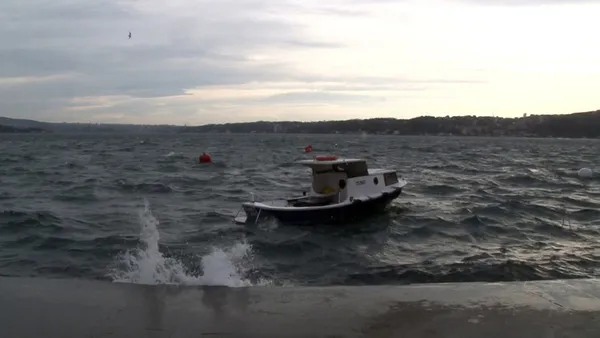 Deniz ulaşımına lodos engeli! İşte iptal edilen vapur seferleri