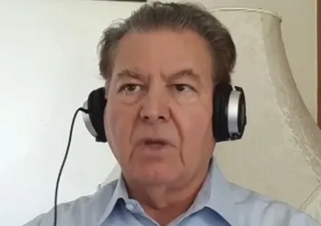 Son dakika haberi... Koronavirüs aşısı hazır mı? Oxford'un açıklaması ne anlama geliyor? Koronavirüs eve ayakkabılar ile nasıl giriyor? Kraliyet ödüllü Doktor Teoman Sırrı A Haber'de yanıtladı |Video