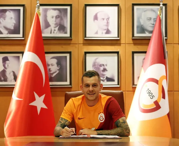 Galatasaray'a kötü haber! - 1