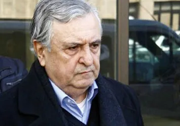Eski Bakan Ercan Vuralhan bıçaklandı