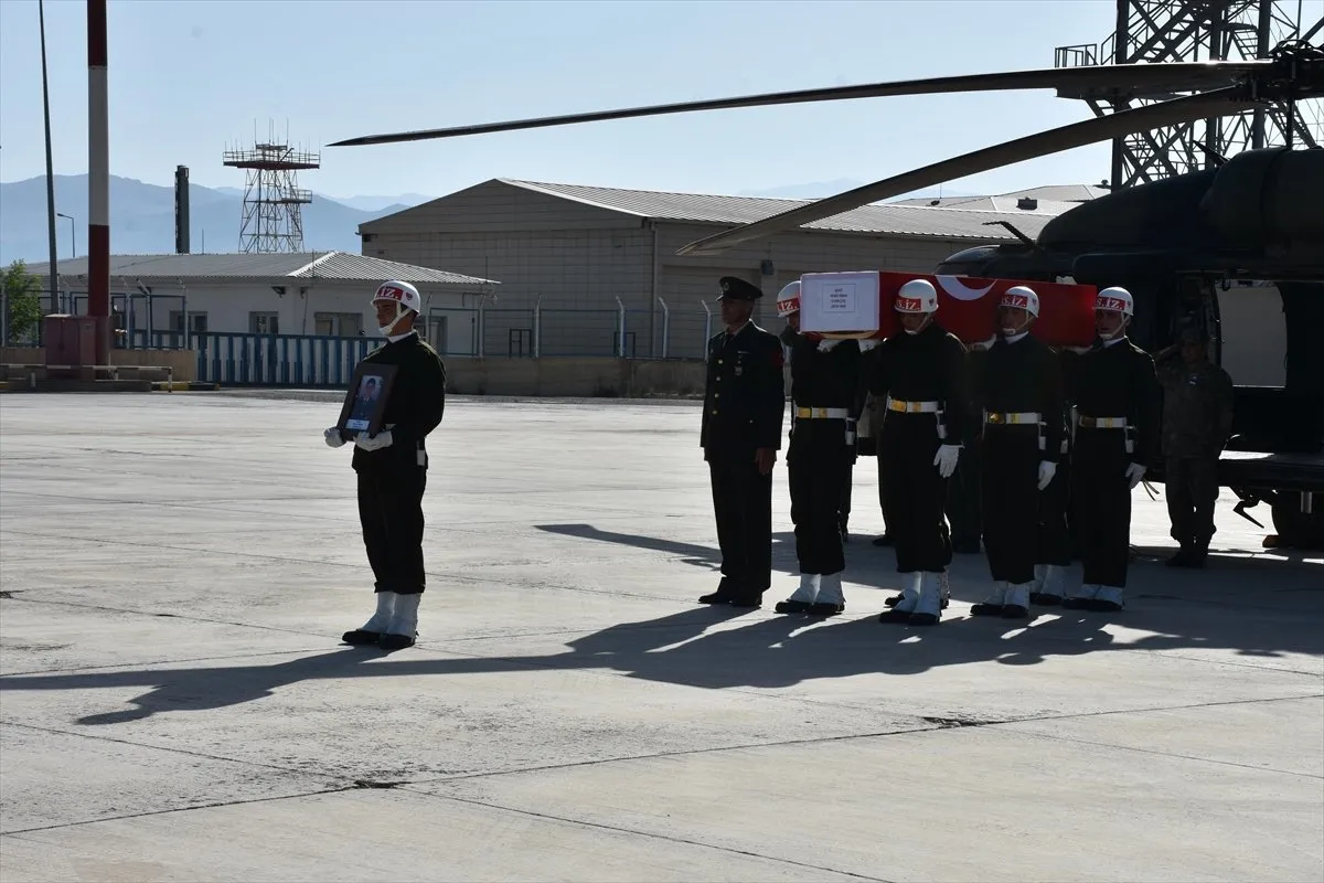Şehit Remzi Nişan'ın naaşı memleketi Mersin'e uğurlandı