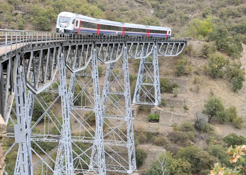 Anadolu Dmu Milli Tren Seti Usak Ta Test Surusune Basladi