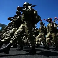 Yeni askerlik sistemi son dakika! Askerlik süresi düştü mü? Bedelli askerlik ne zaman?