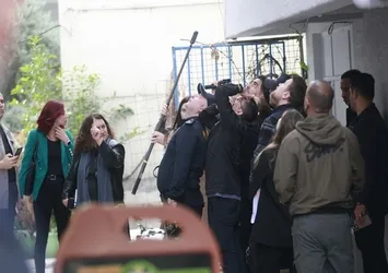 Şarkıcı Güllü'nün evinde bilirkişi heyeti inceleme yaptı