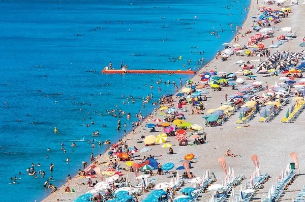 para-odemeden-denize-giremiyorsun-chpli-belediyeler-kiyilari-ozel-sirketlere-birakti-1626076954542.jpg Para ödemeden denize giremiyorsun! CHP'li belediyeler kıyıları özel şirketlere bıraktı - 4