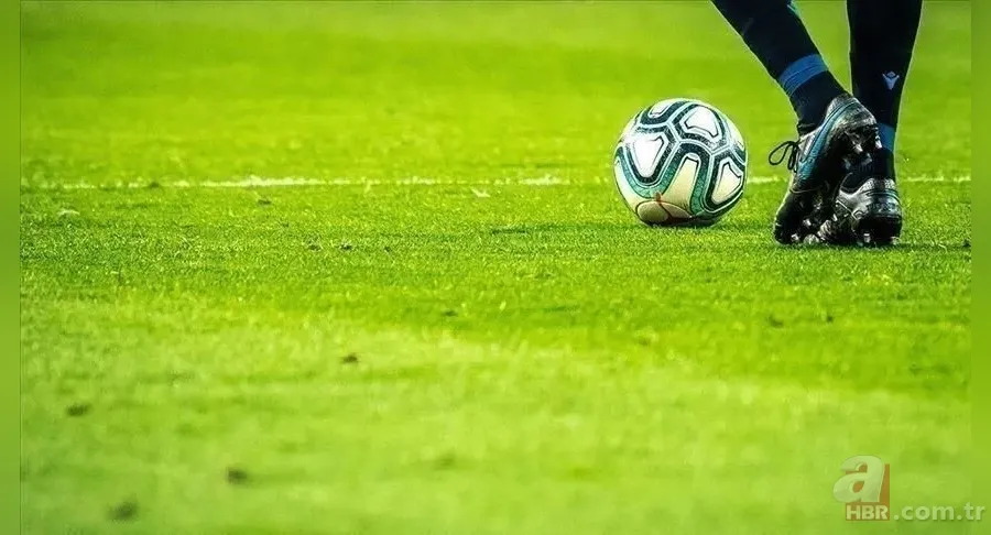 Dünya devleri listelendi! Yapay zeka futbolun enlerini seçti: Süper Lig devi de o listede 1