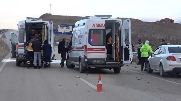 Kırıkkale'de korkunç kaza! Metrelerce sürüklenen lüks otomobil hurdaya döndü - 5