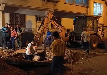 Gaziantep'te korku dolu anlar: Doğalgaz boru hattı delindi, gaz sızıntısı mahallede paniğe neden oldu