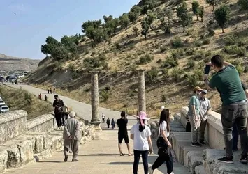 Cendere Köprüsü'nde bayram yoğunluğu