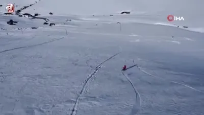 Karla kaplı Sis Dağı’nda snowboard keyfi