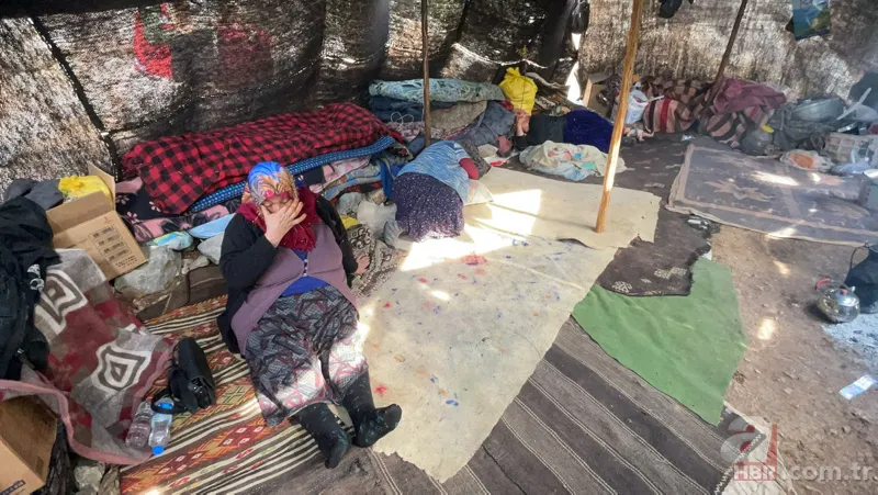 Türkiye'yi yasa boğan Müslüme Yağal son yolculuğuna uğurlandı! Gözyaşları sel oldu 16