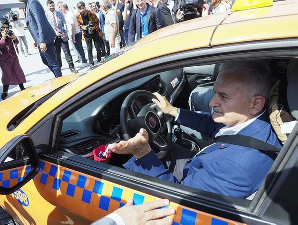 Binali Yıldırım: Türkiye, krallar ülkesi değil, kurallar ülkesidir