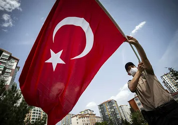 4 büyüklerin statlarında İstiklal Marşı çaldı